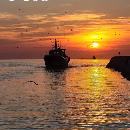 Le Soleil Couchant Vue Appartamento Le Grau-du-Roi